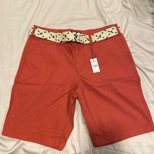 Red Express shorts with belt